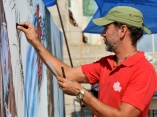 Juan Carlos Balseiro.  Mural por la paz, de la Brigada Martha Machado en el Malecón de La Habana